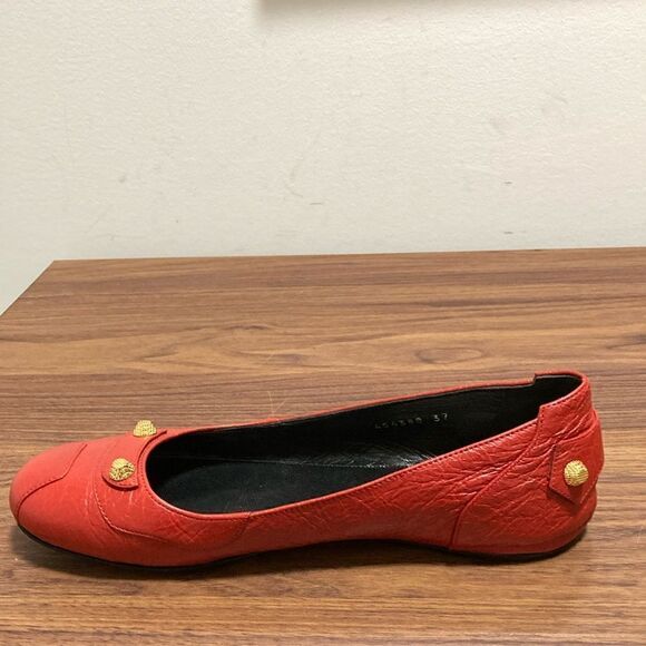 Balenciaga Red Distressed Leather Stud Ballet Flats. Size 37. - Picture 2 of 7